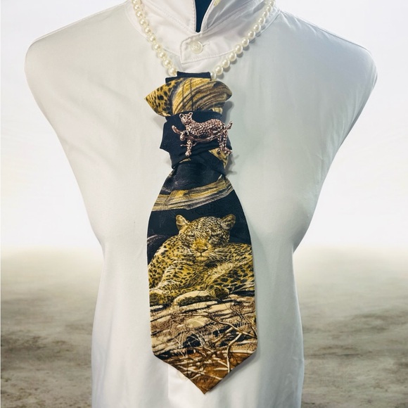 Endangered Species Jewelry - Leopard Print Necktie with Bronze Leopard Brooch